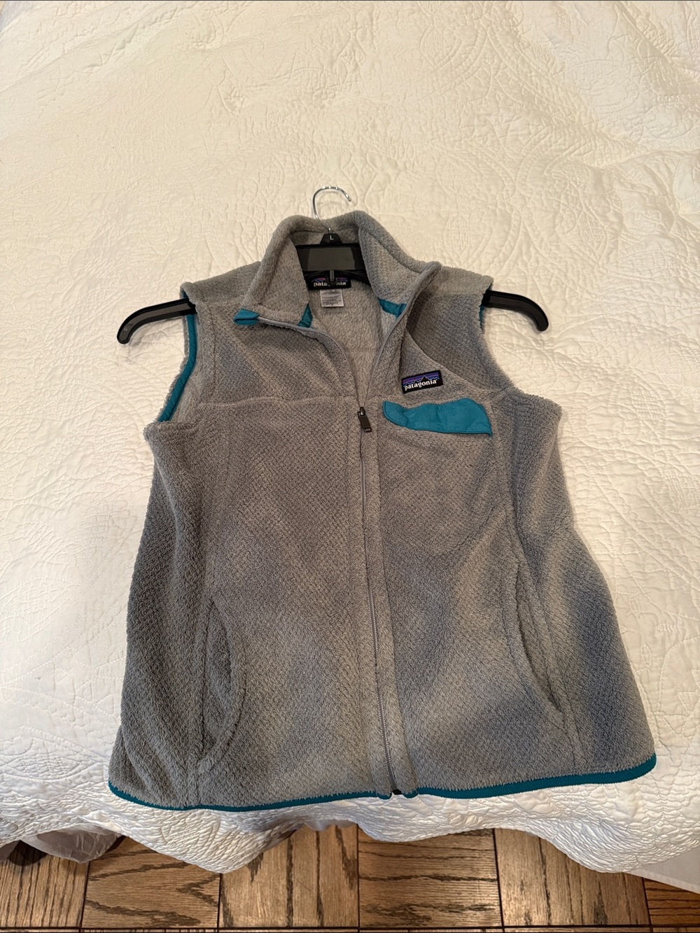 Patagonia Gray Fleece Vest with Teal Trim